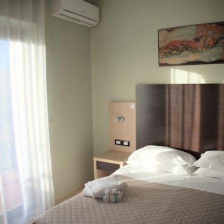 Hotel Dei Tartari Guidonia Montecelio ภายนอก รูปภาพ